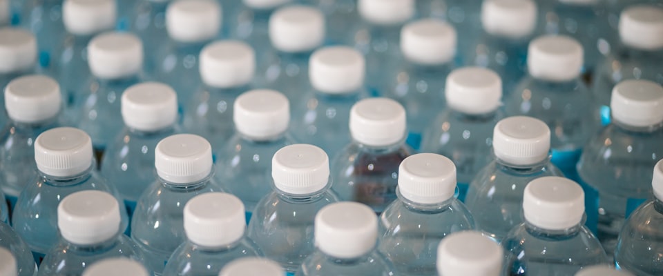 microplastics in water bottles hero image